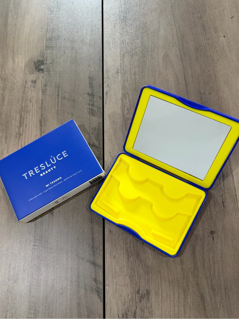 Tresluce Mi Tesoro Eyelash Case Becky G